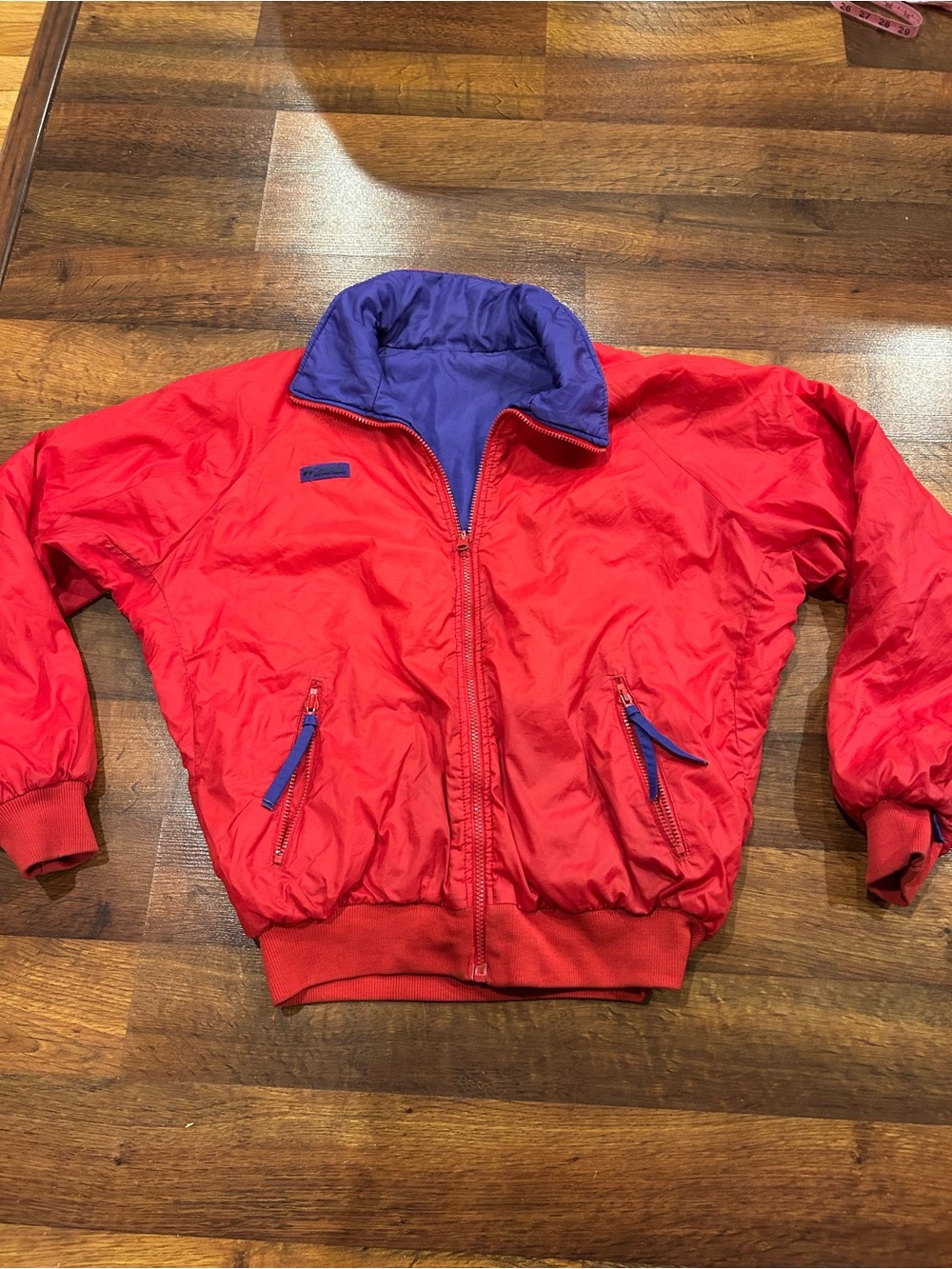 Vintage Columbia Reversible Ski Jacket
Thinsulate Men's Medium Purple/Red 90’s